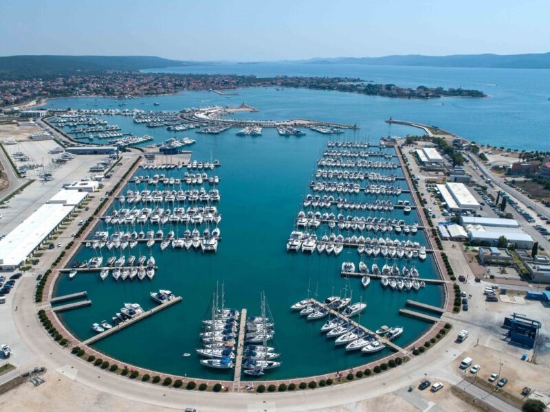 yat asansörü Marina